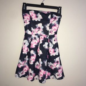Sleeveless navy blue dress with pink flowers